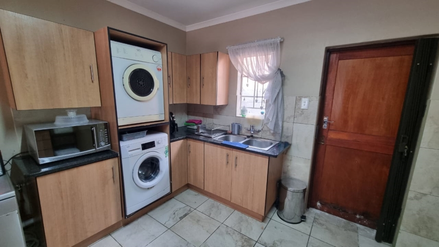 3 Bedroom Property for Sale in Waterval East North West